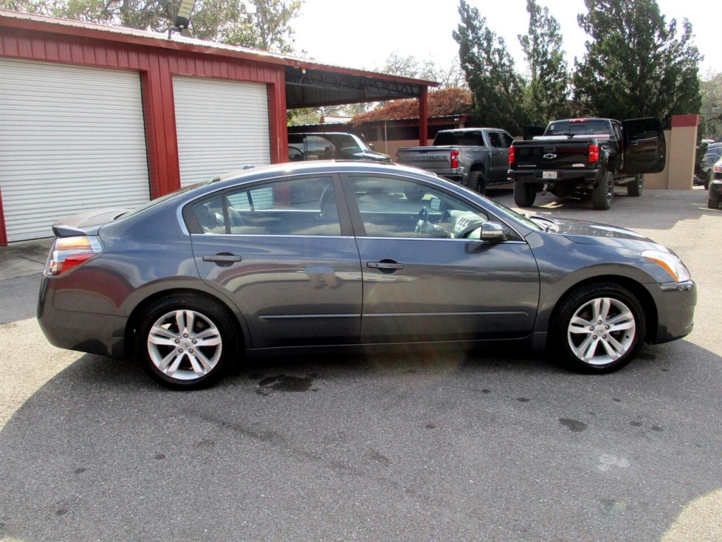 2012 Nissan Altima Image 8