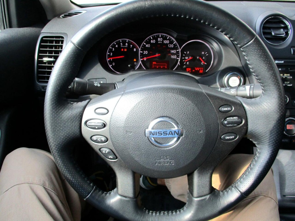 2012 Nissan Altima Image 15