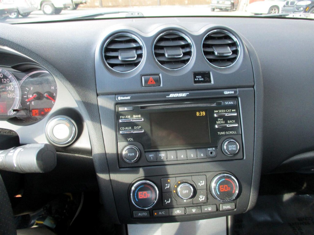 2012 Nissan Altima Image 17