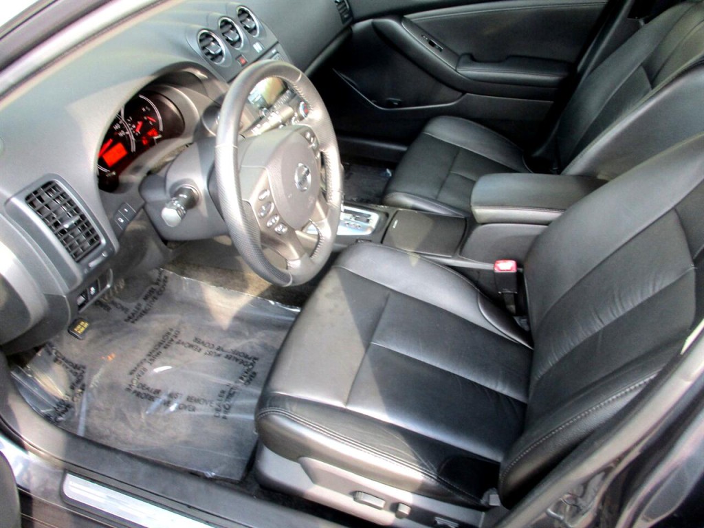2012 Nissan Altima Image 18