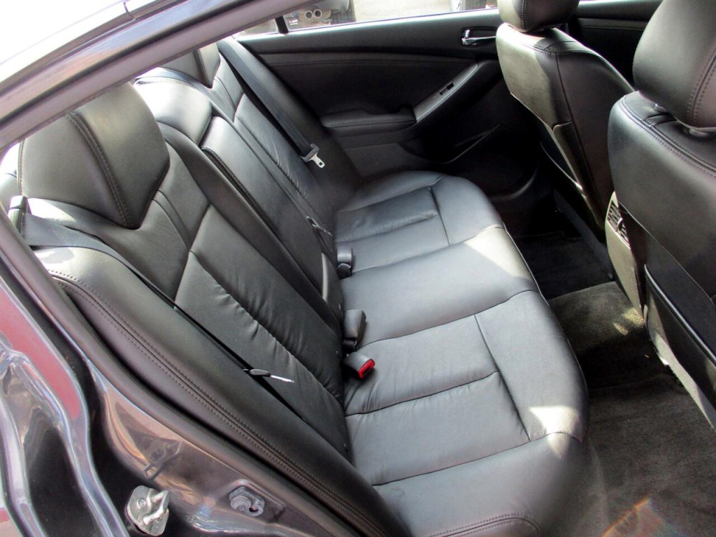 2012 Nissan Altima Image 23