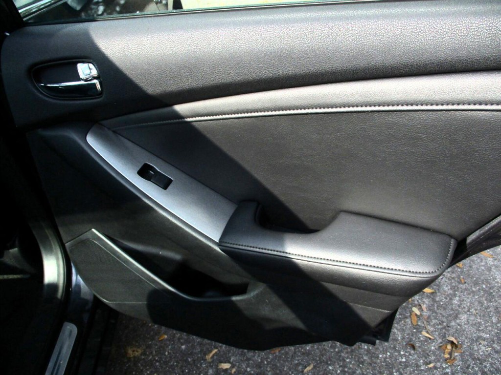 2012 Nissan Altima Image 24