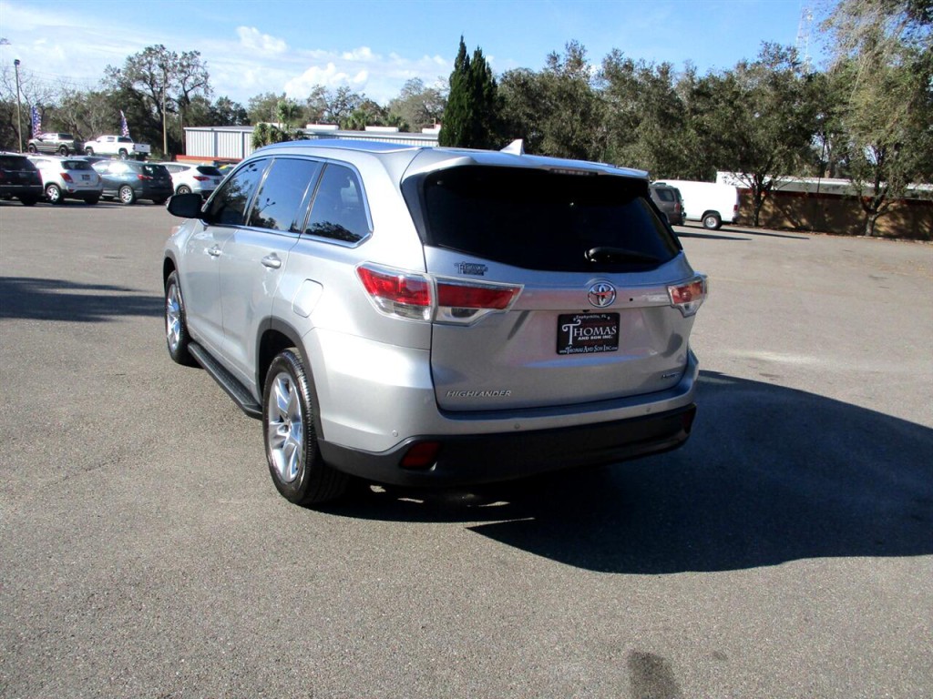 2015 Toyota Highlander Image 3