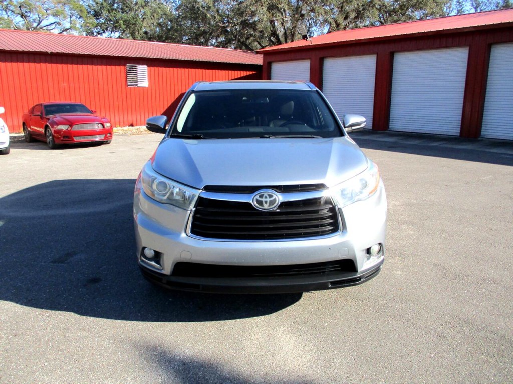 2015 Toyota Highlander Image 8