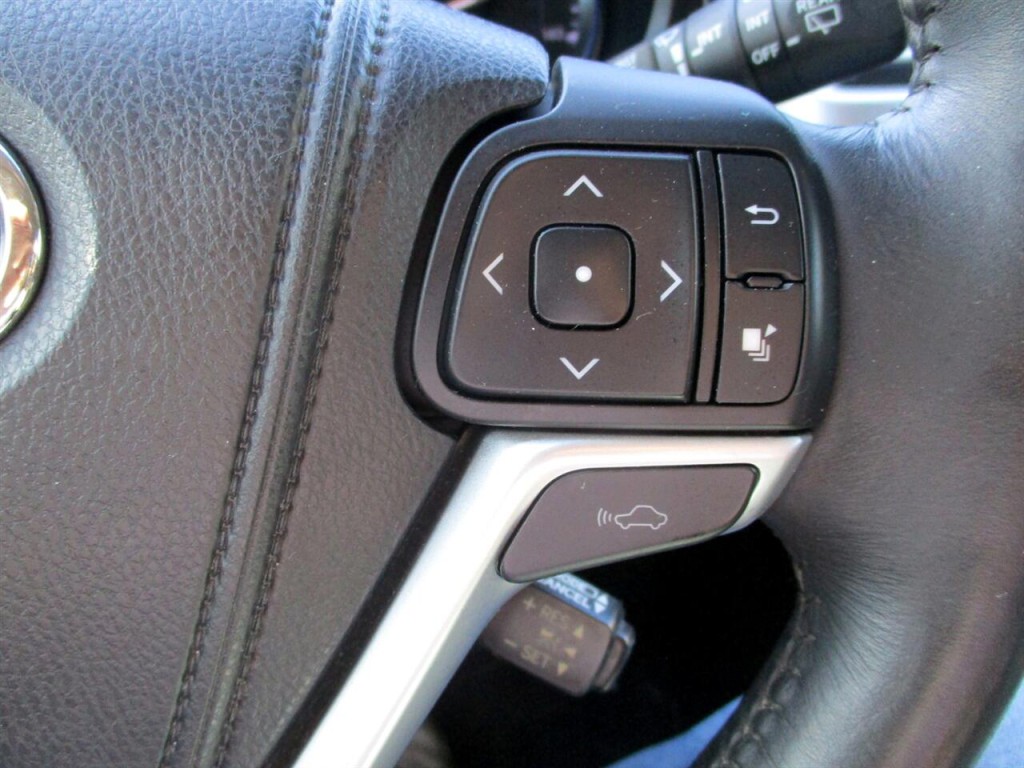 2015 Toyota Highlander Image 14