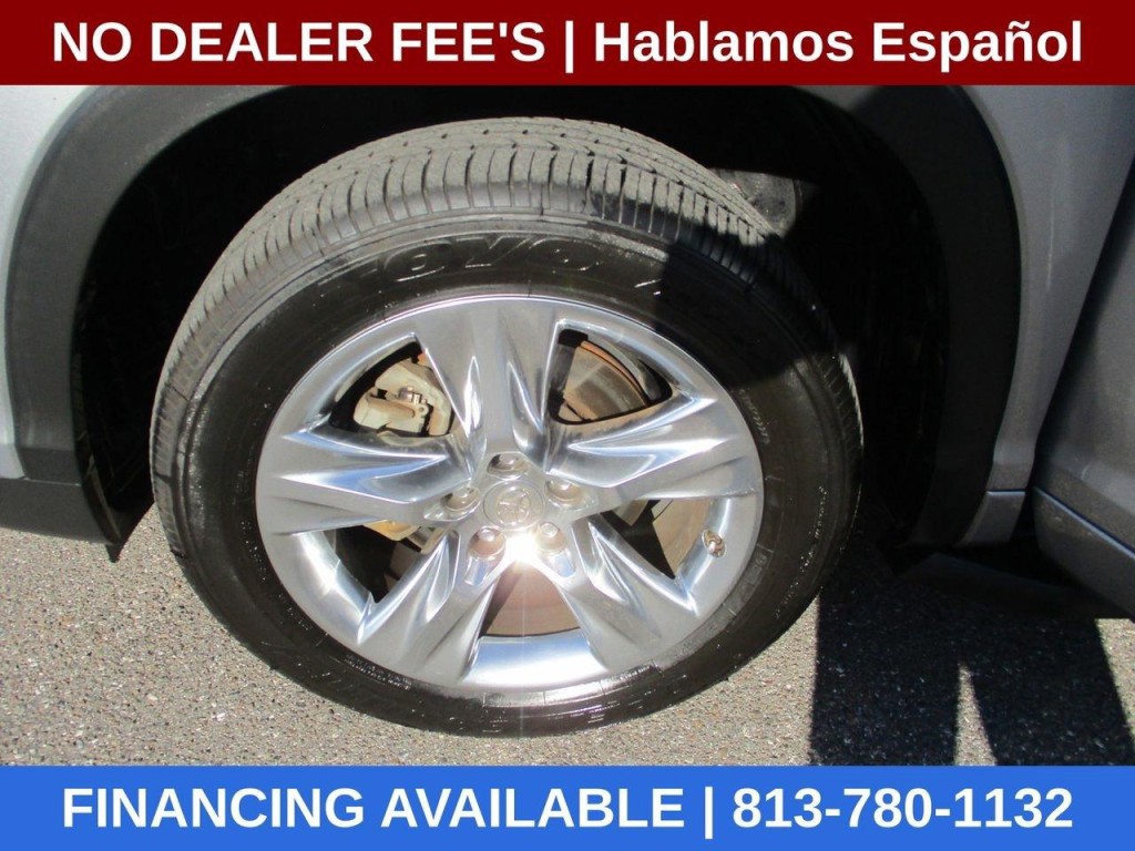 2015 Toyota Highlander Image 10