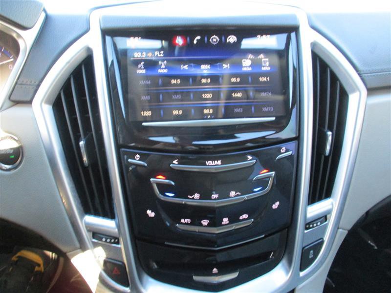 2016 Cadillac SRX Image 16