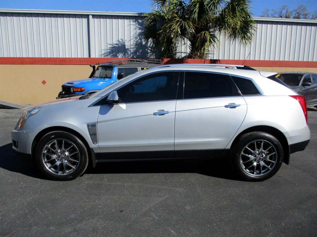 2016 Cadillac SRX Image 2