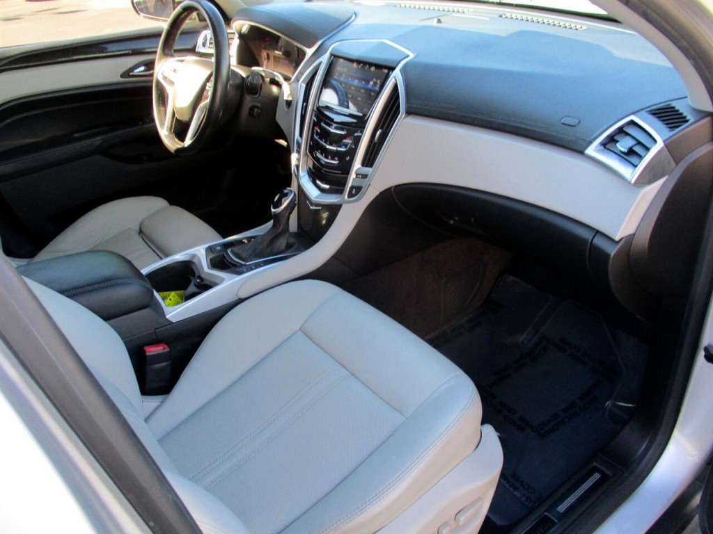 2016 Cadillac SRX Image 24