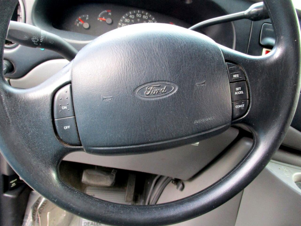 1997 Ford Econoline Image 13