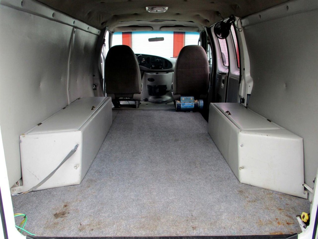 1997 Ford Econoline Image 15