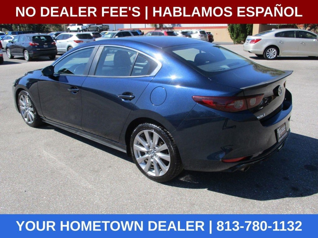 2021 Mazda Mazda3 Image 2
