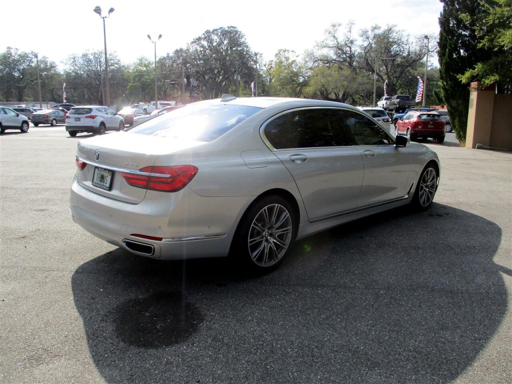 2018 BMW 7 Series Image 5