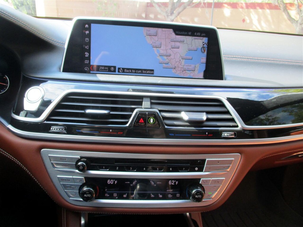 2018 BMW 7 Series Image 17