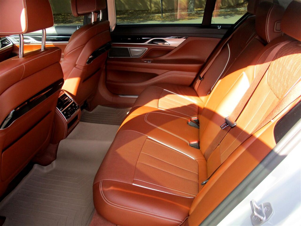 2018 BMW 7 Series Image 19