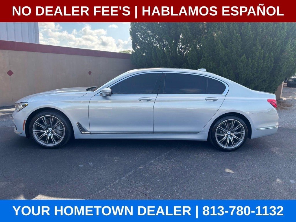 2018 BMW 7 Series Image 2