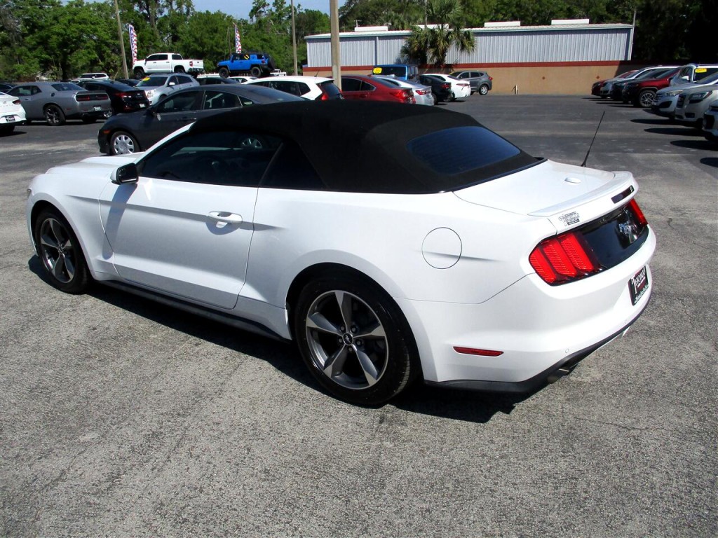 2016 Ford Mustang Image 3
