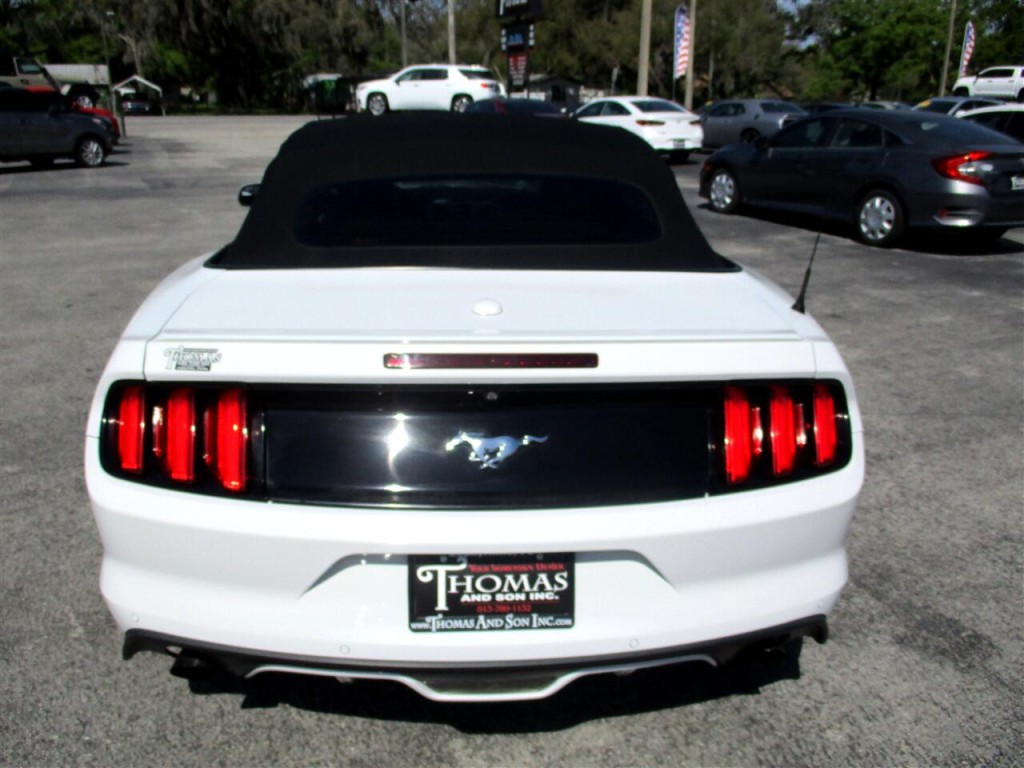 2016 Ford Mustang Image 4