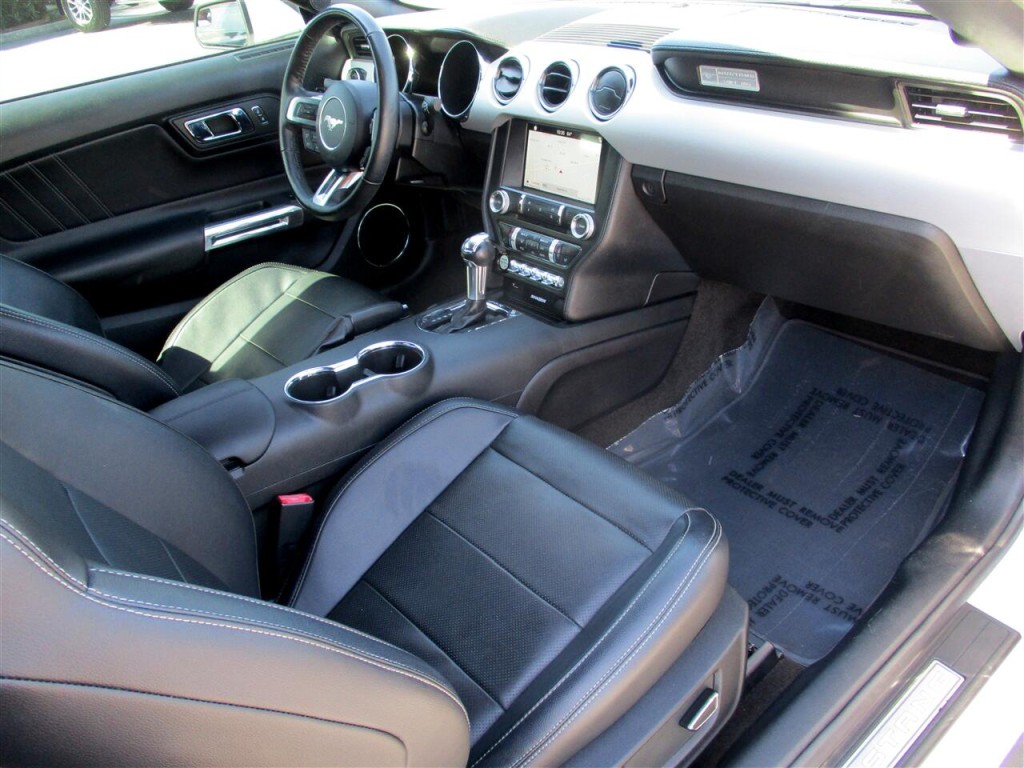 2016 Ford Mustang Image 22