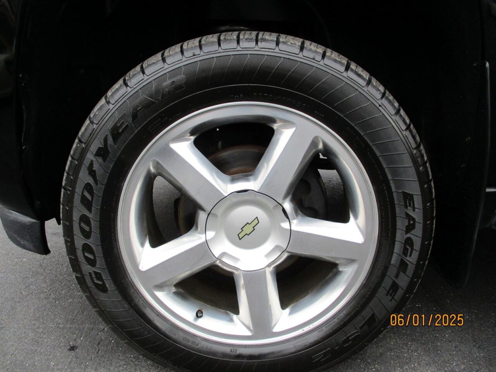 2009 Chevrolet Avalanche Image 9