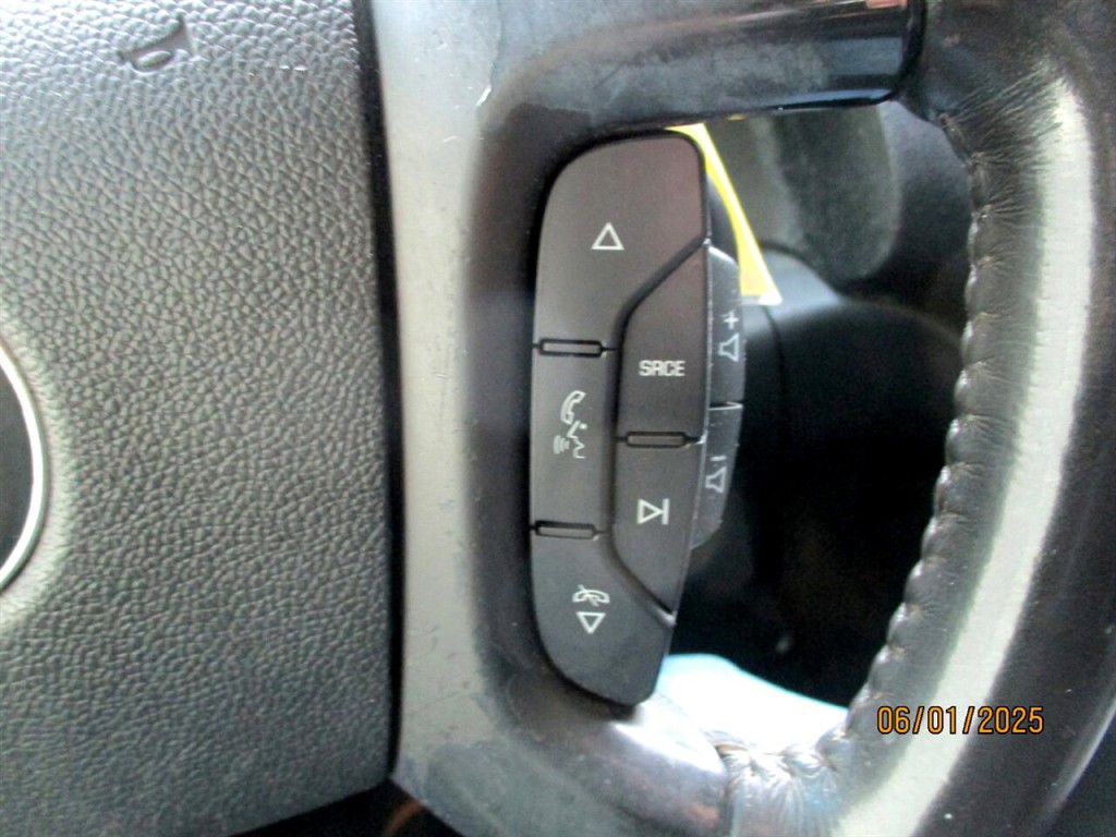 2009 Chevrolet Avalanche Image 14