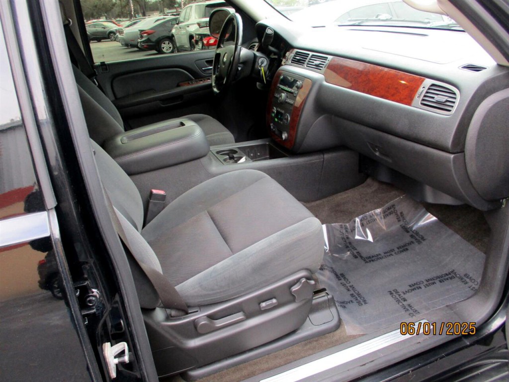 2009 Chevrolet Avalanche Image 25