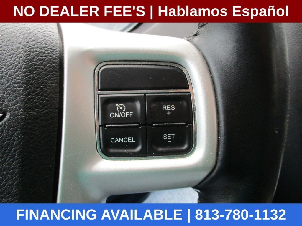 2015 Chrysler Town & Country Image 13