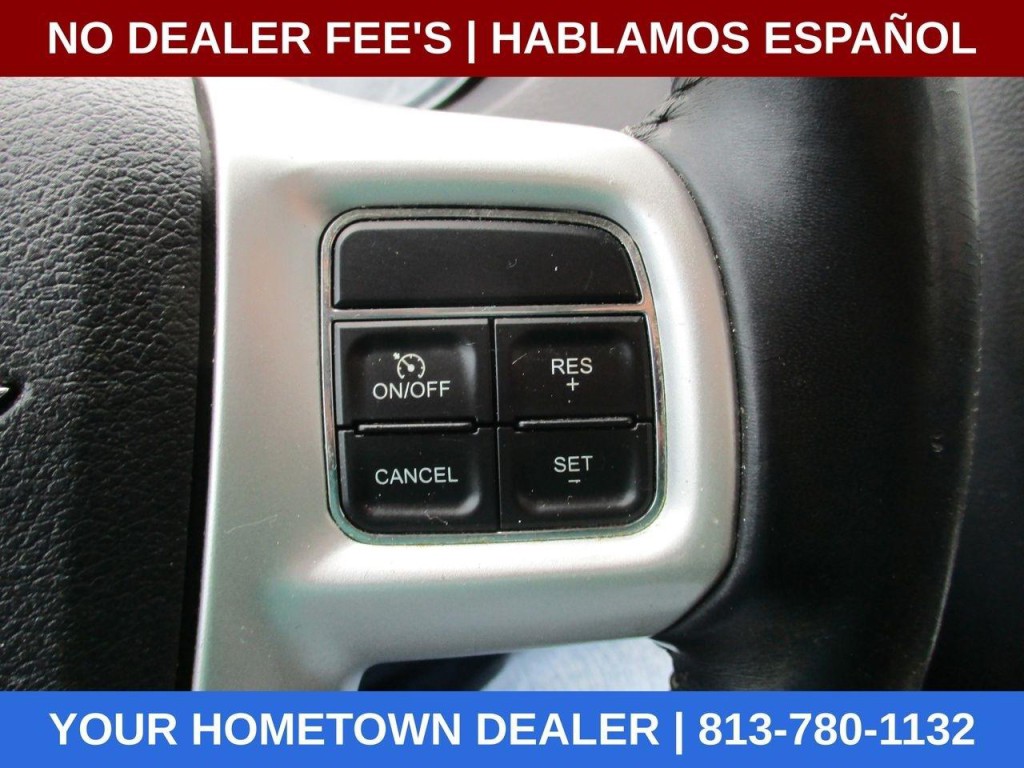 2015 Chrysler Town & Country Image 12