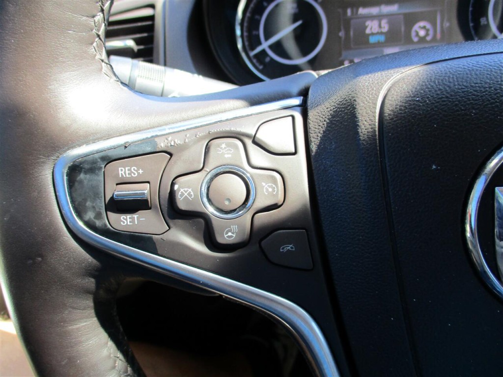 2016 Buick Regal Image 16
