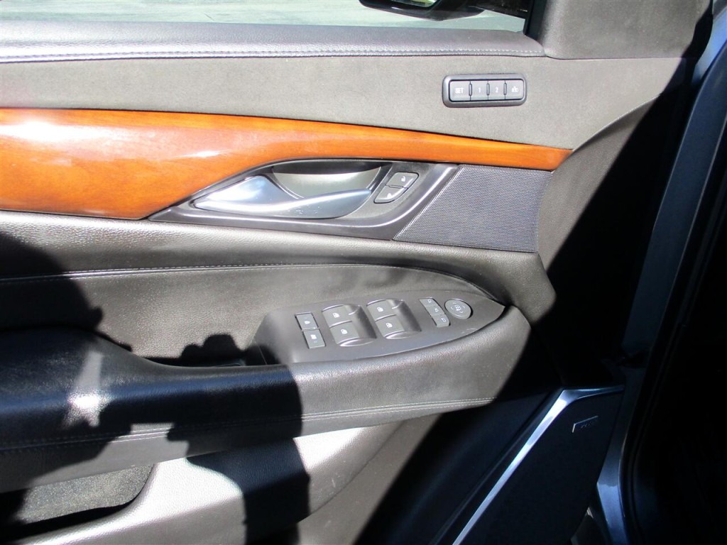 2018 Cadillac Escalade Image 12