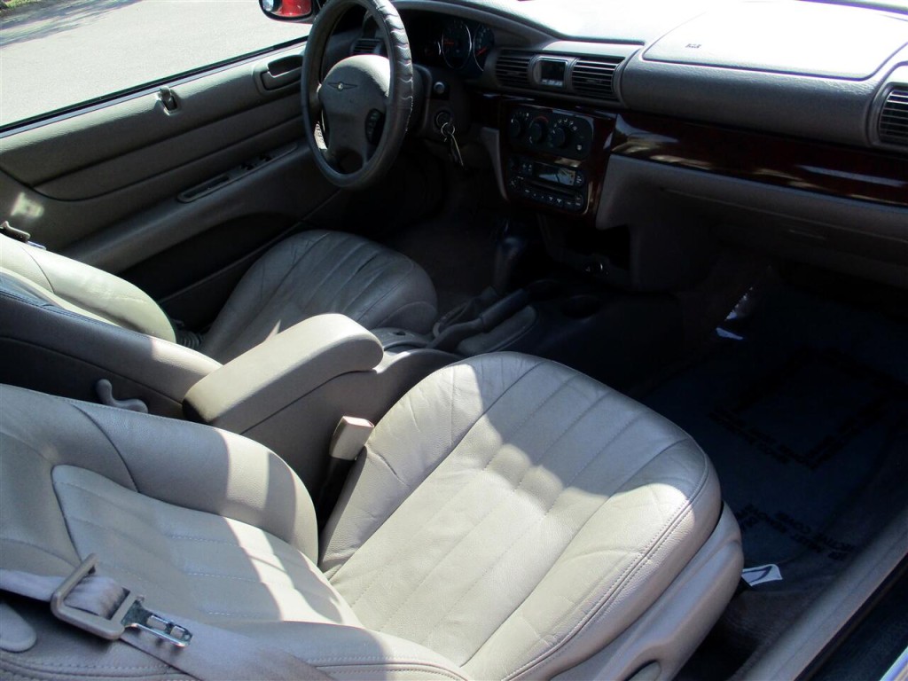 2003 Chrysler Sebring Image 20