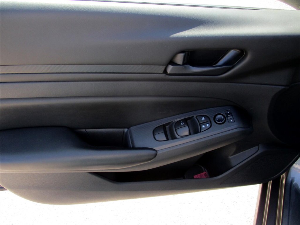 2023 Nissan Altima Image 11