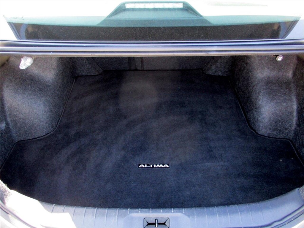 2023 Nissan Altima Image 19