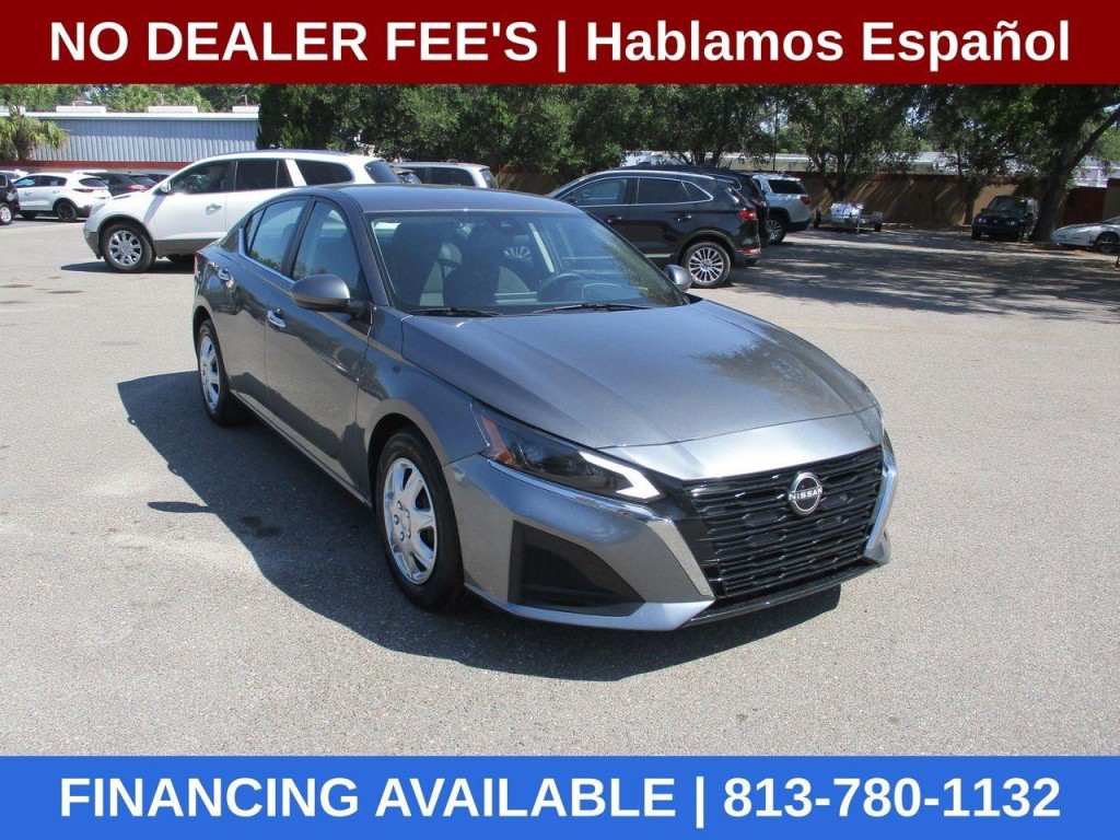 2023 Nissan Altima Image 7