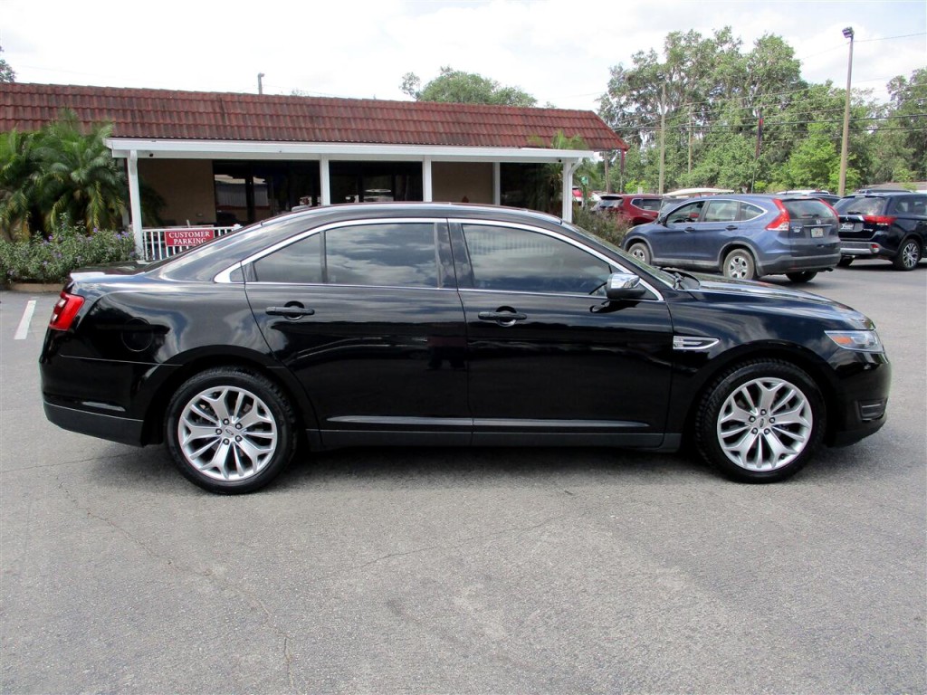 2019 Ford Taurus Image 6