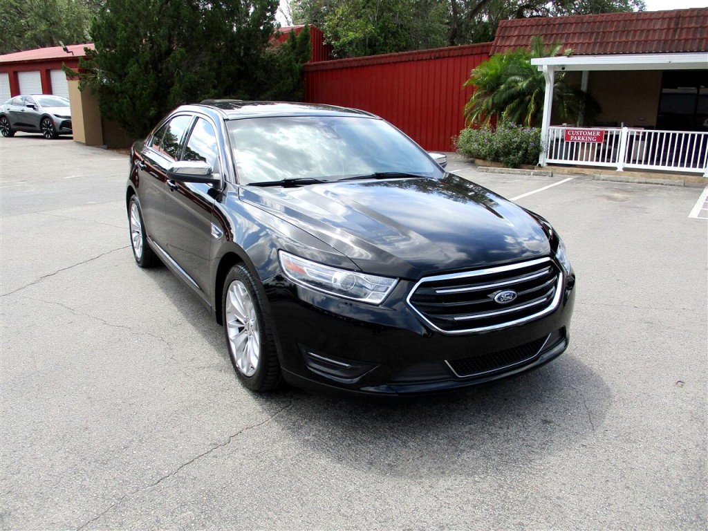 2019 Ford Taurus Image 7