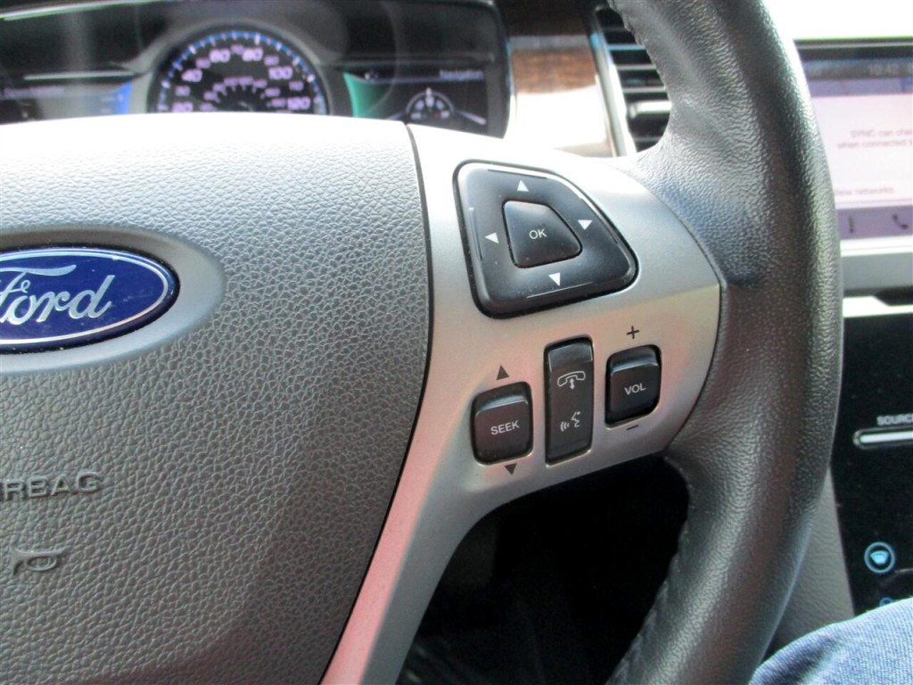 2019 Ford Taurus Image 15