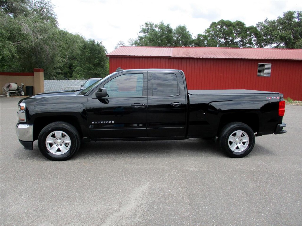 2017 Chevrolet Silverado 1500 Image 2