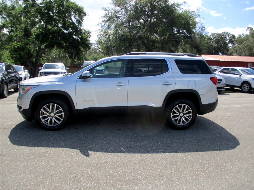 2019 GMC Acadia Image 2