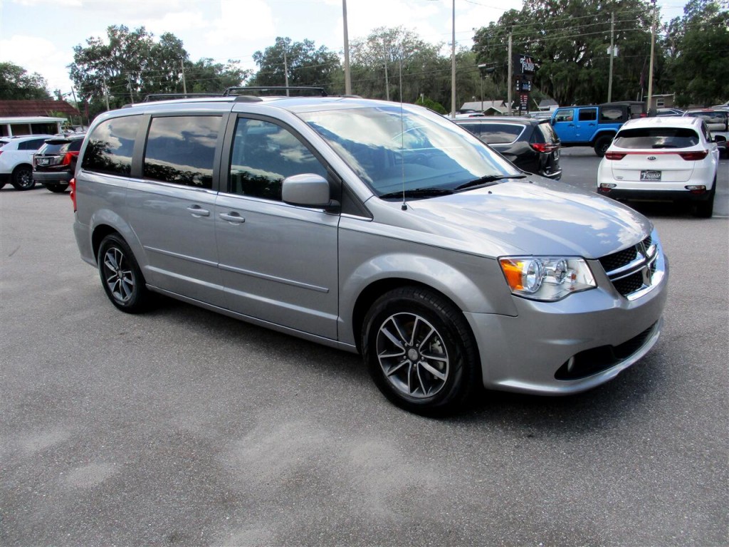 2017 Dodge Grand Caravan Image 7