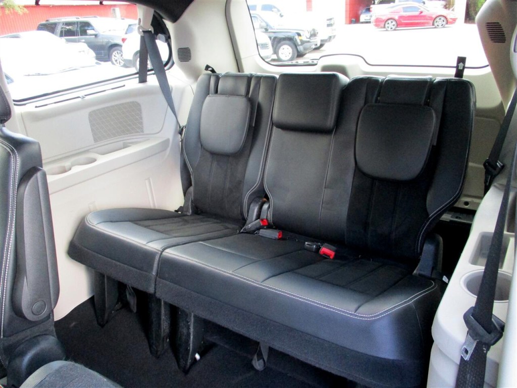 2017 Dodge Grand Caravan Image 21
