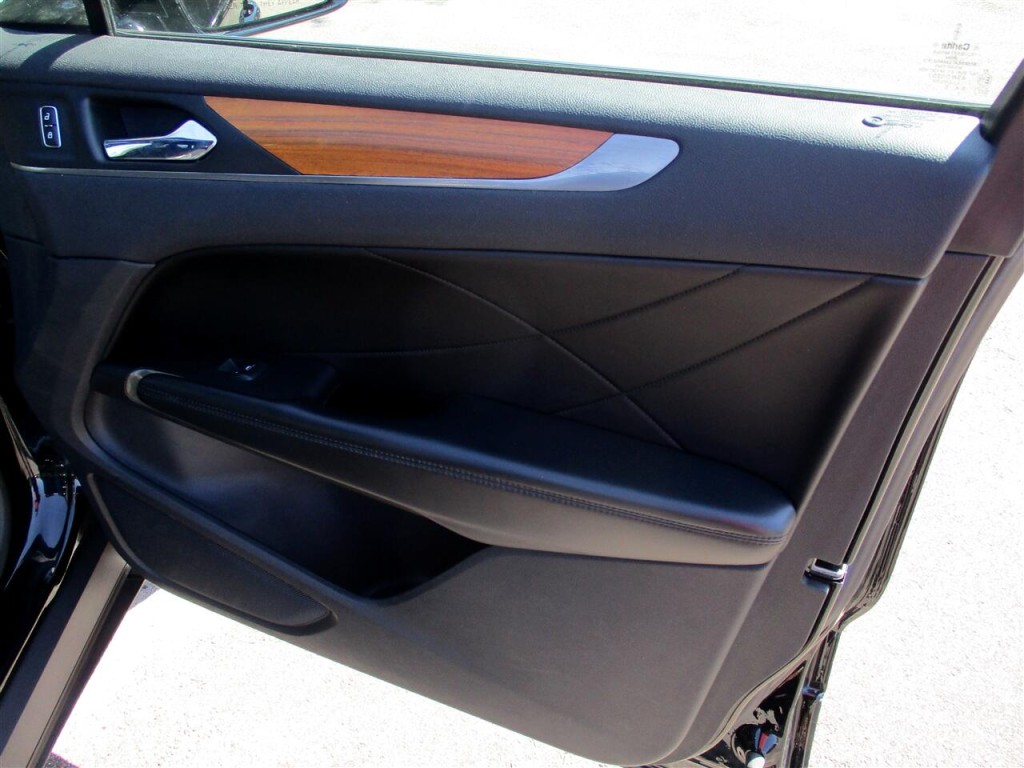 2016 Lincoln MKC Image 27