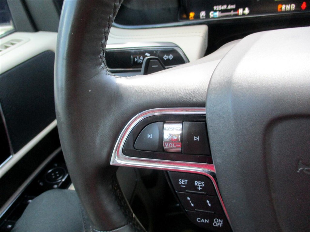 2019 Lincoln Navigator Image 14