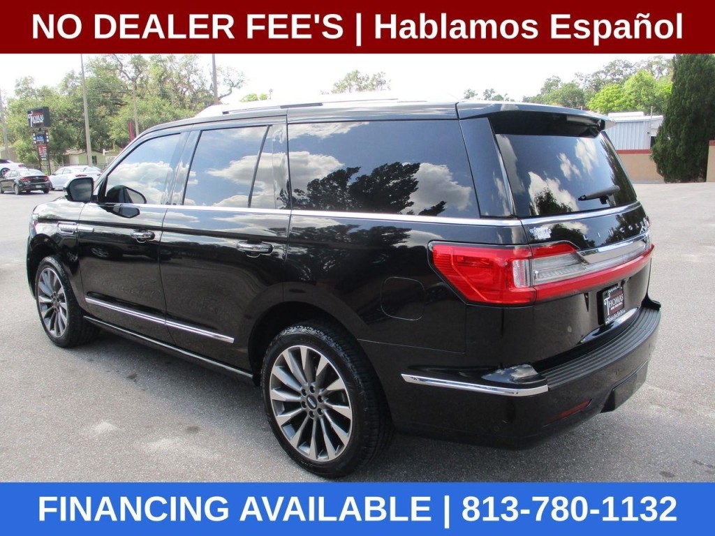 2019 Lincoln Navigator Image 3