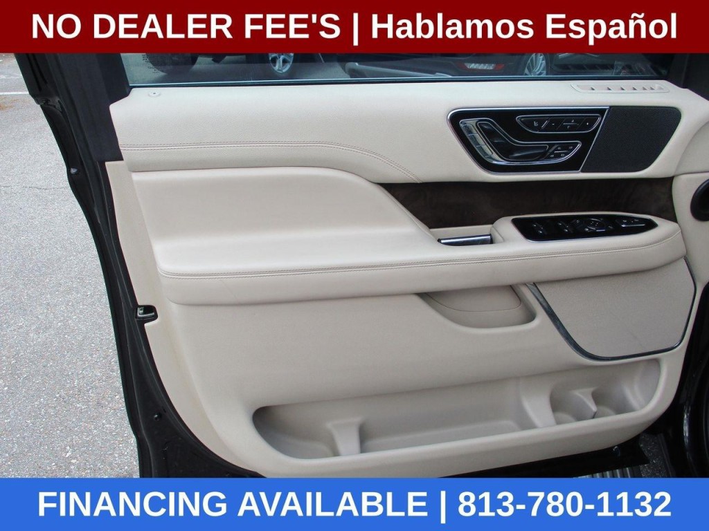 2019 Lincoln Navigator Image 20