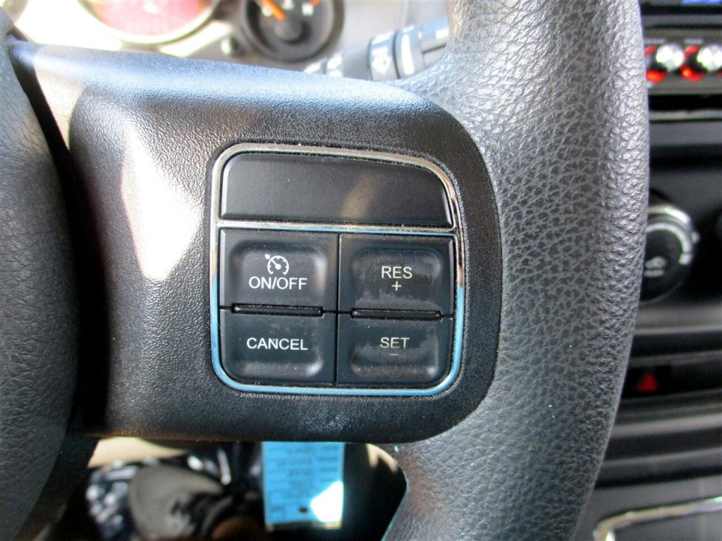 2016 Jeep Patriot Image 13
