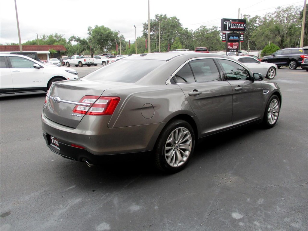 2014 Ford Taurus Image 5