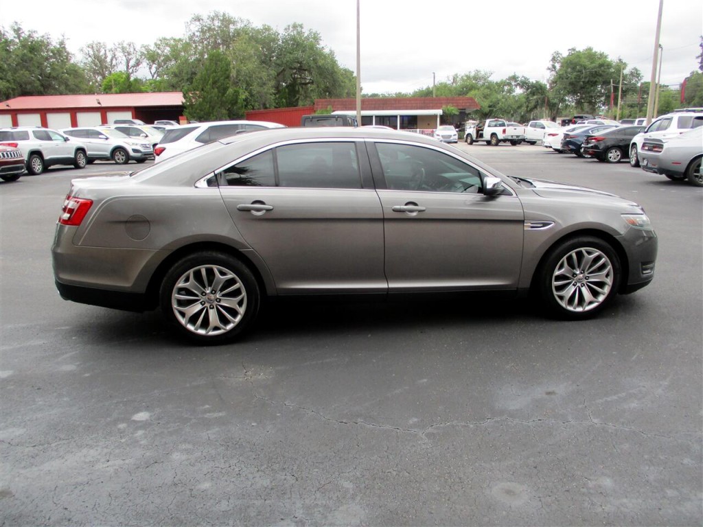 2014 Ford Taurus Image 6