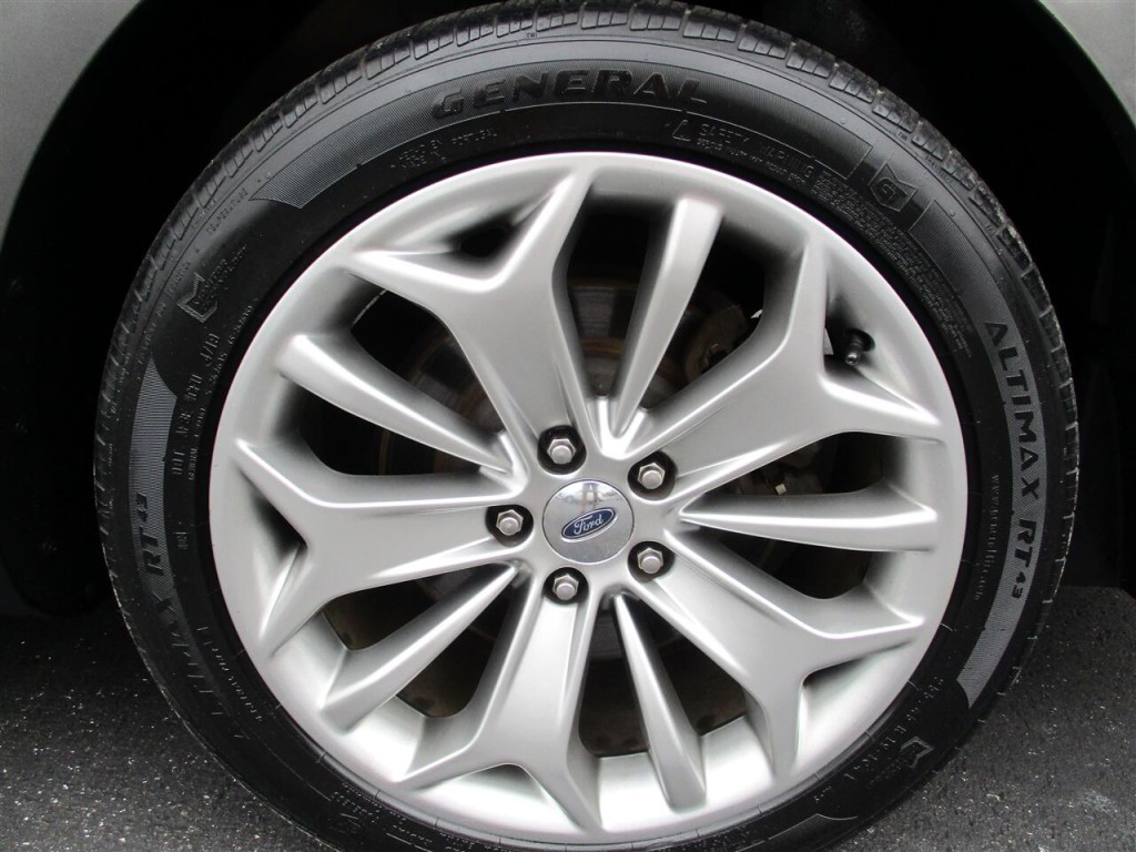 2014 Ford Taurus Image 9