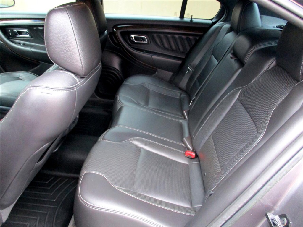2014 Ford Taurus Image 21